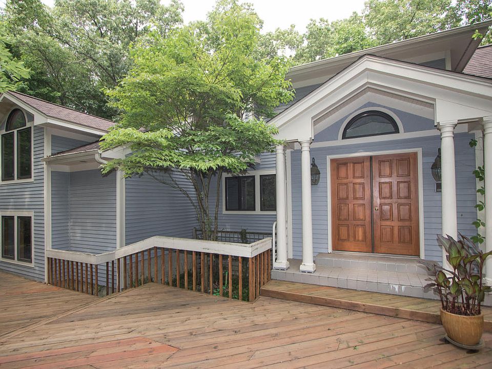 1st image of 2041 Saxonia Ln