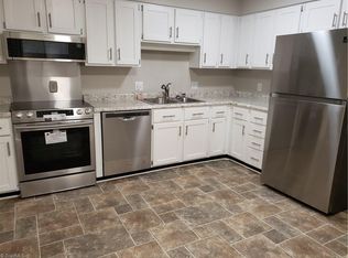 4624 Lake Jeanette Rd #14, Greensboro, NC 27455