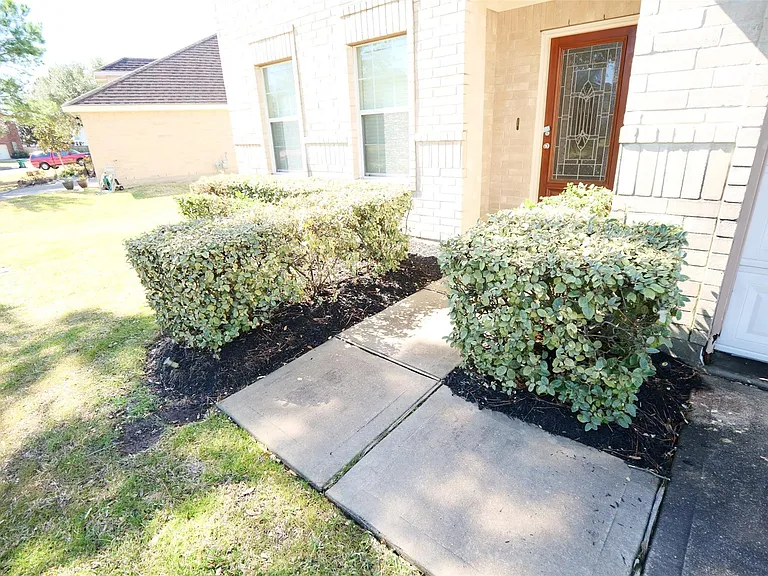 24731 Cobble Canyon Ln — Photo 4