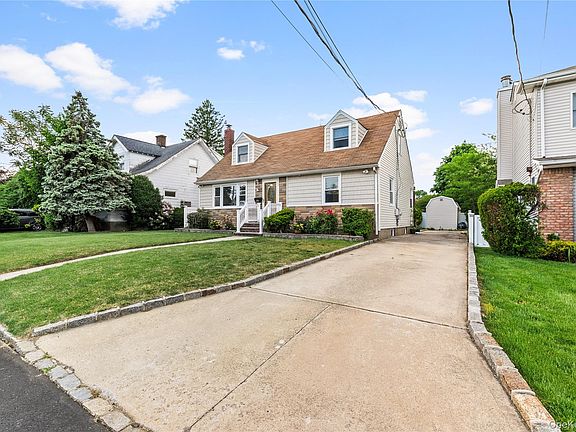 3rd image of 14 Evans Avenue