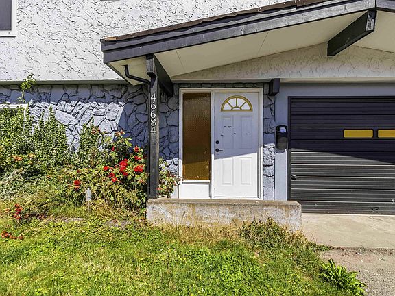 2nd image of 46684 Arbutus Ave