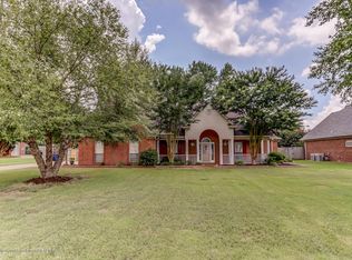 6267 Darren Dr, Olive Branch, MS 38654