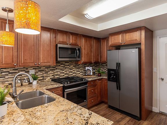 5th image of 4775 La Cresta Way