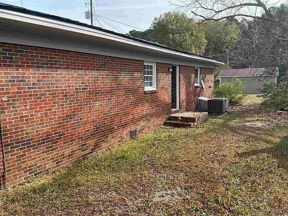 4th image of 105 Mace Ct