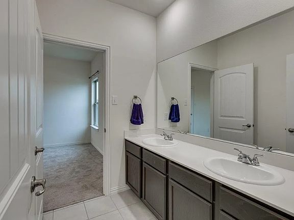 3rd image of 4627 Raleigh Dalton Rd