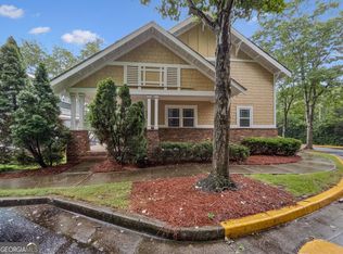 490 Barnett Shoals Rd APT 526, Athens, GA 30605