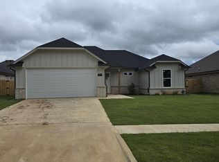 913 Alex Dr, Whitehouse, TX 75791