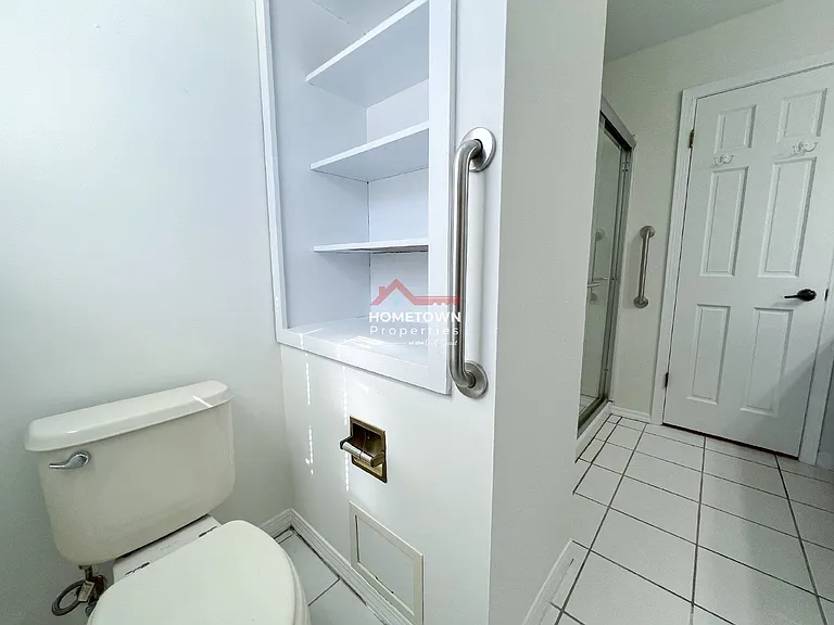 2505 Semoran Dr — Photo 32