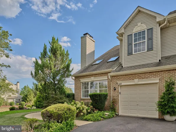 288 Deerfield Ct, New Hope, PA 18938