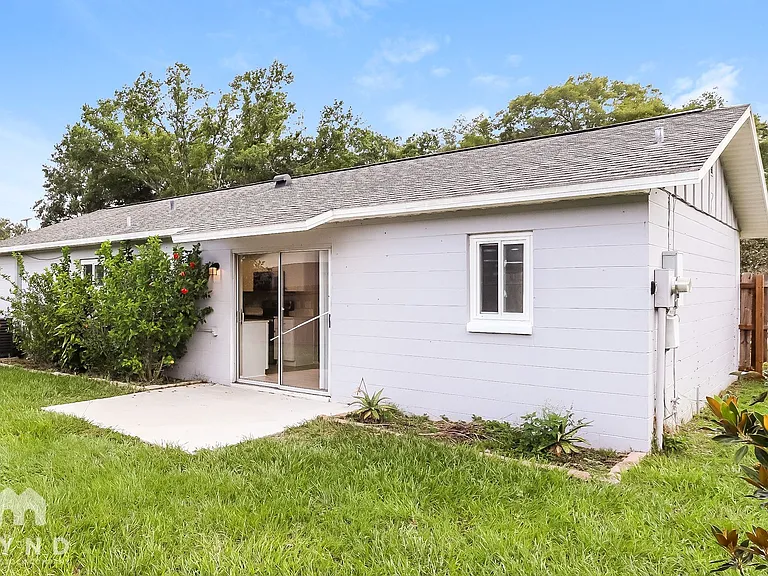 305 Silver Hill Dr — Photo 14