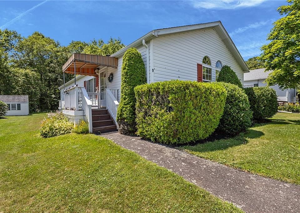 1st image of 9 Nightingale Ln