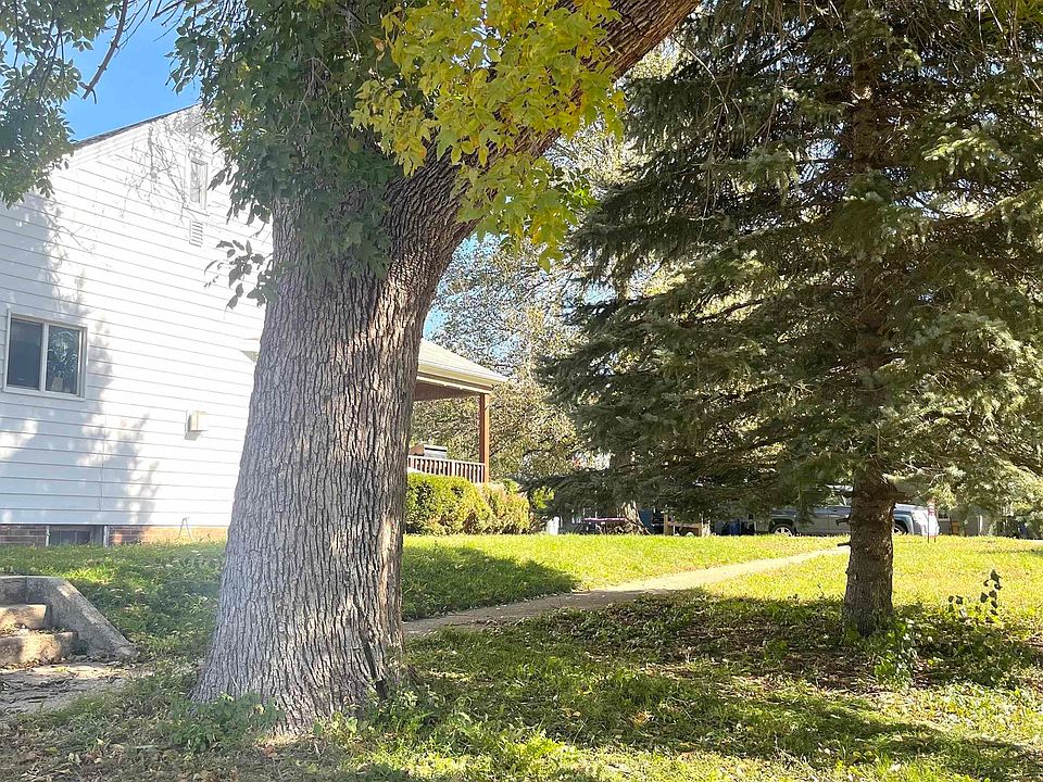 302 Broad St, Alcester, SD 57001 MLS 22306966 Zillow