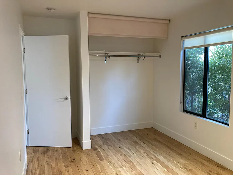 4435 Burns Ave #1 — Photo 21