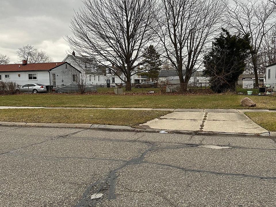 1st image of 25182 Lawn St