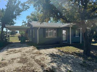 608 Ratz St, Valley Falls, KS 66088