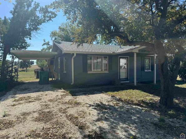 608 Ratz St, Valley Falls, KS 66088