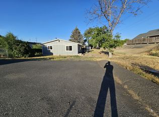 501 N 12th St, Selah, WA 98942