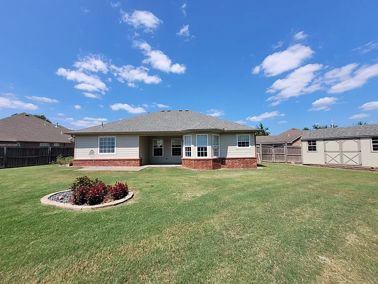 4042 Rosewood Pl — Photo 20