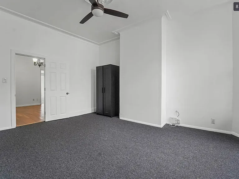 410 35th St #1 — Photo 5