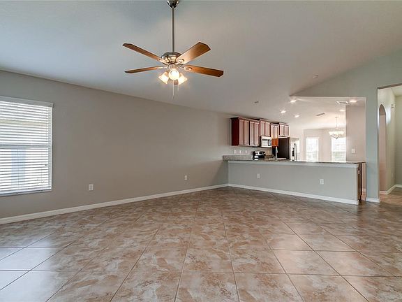 4th image of 18612 Dobson Dr