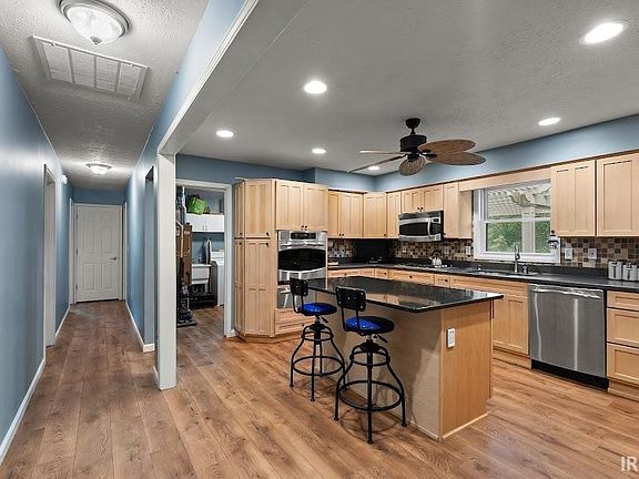 4th image of 5008 E Shady Point Dr