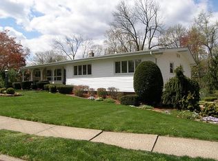 77 Edwards Rd, Clifton, NJ 07013