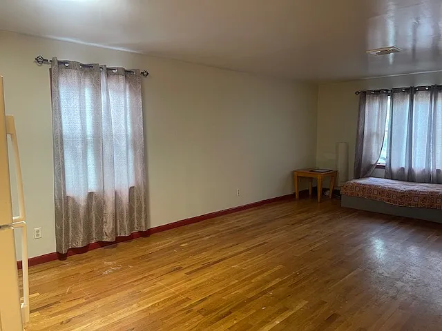 31 Romaine Ave #2 — Photo 12