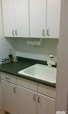 Sold by Madeleine Realty Ltd. | media 27