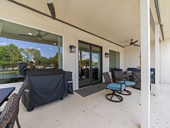 1st floor patio