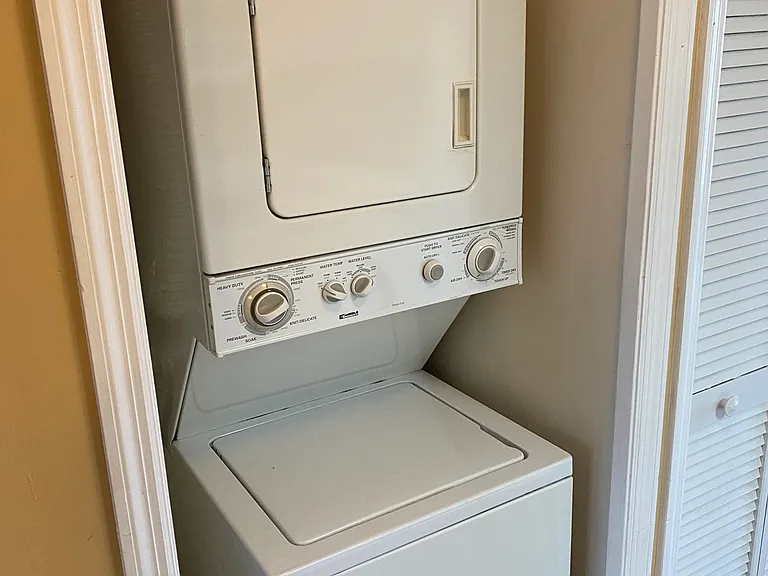 1201 Laurel Ave #305 — Photo 9