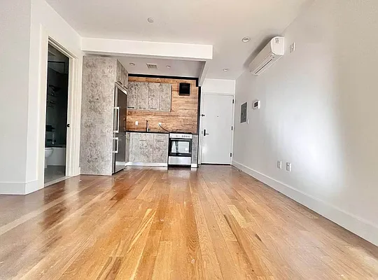 Rented by ERNY LLC | media 5