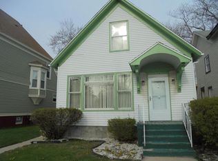 1318 Center St, Racine, WI 53403