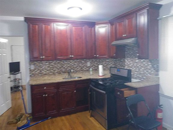 4th image of 10846 154th St