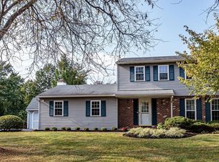2828 Woodview Dr, Hatfield, PA 19440