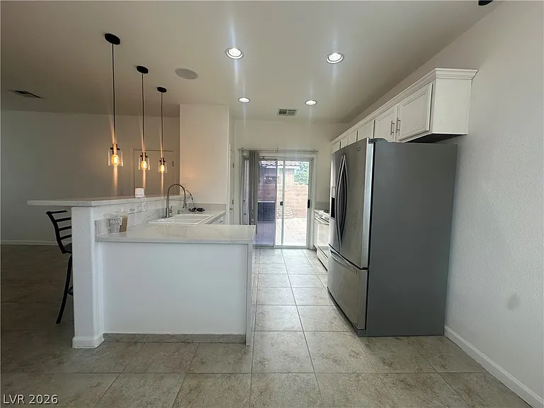 4135 Sparrow Rock St — Photo 2
