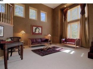 7553 Crestview Dr, Niwot, CO 80504