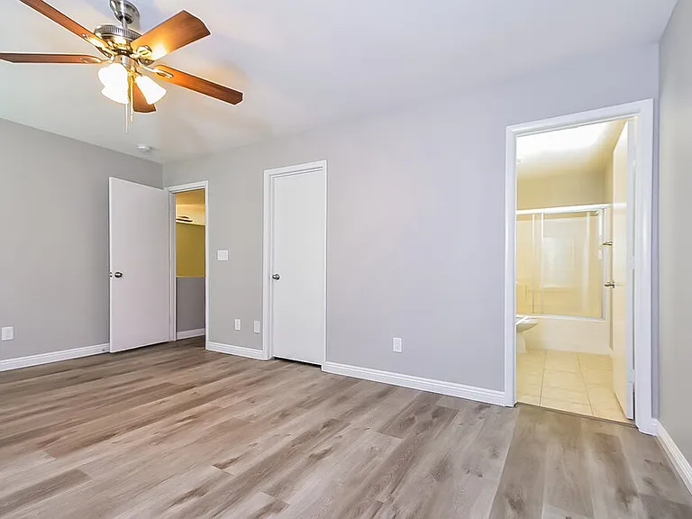 4913 Shady Rim Ct — Photo 10