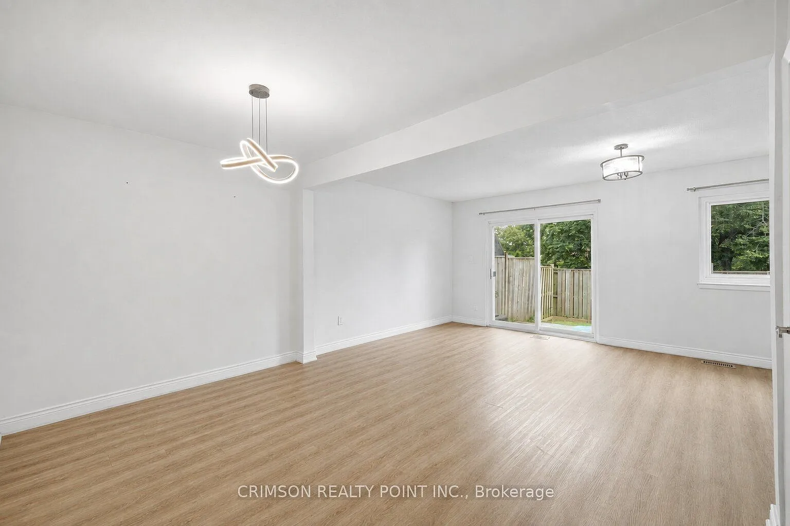 4 bed, $3,200 — Photo 3