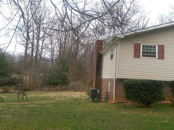 3rd image of 7294 Mill Run Dr
