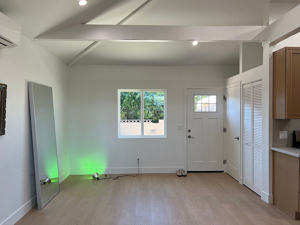 1st image of 4084 W 134th St APT C