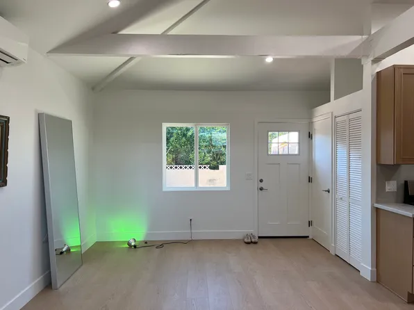 4084 W 134th St APT C, Hawthorne, CA 90250