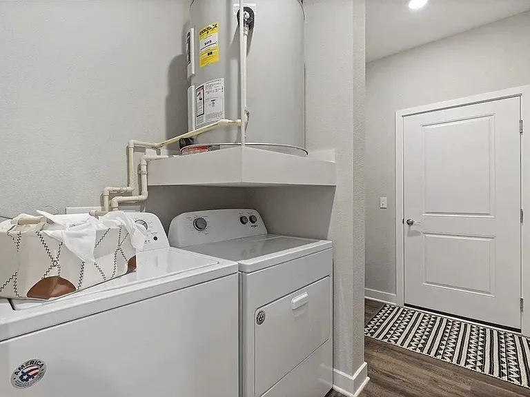 The Grove Apartments — Photo 13