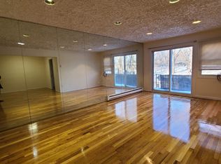1305 Bell Blvd, Bayside, NY 11360