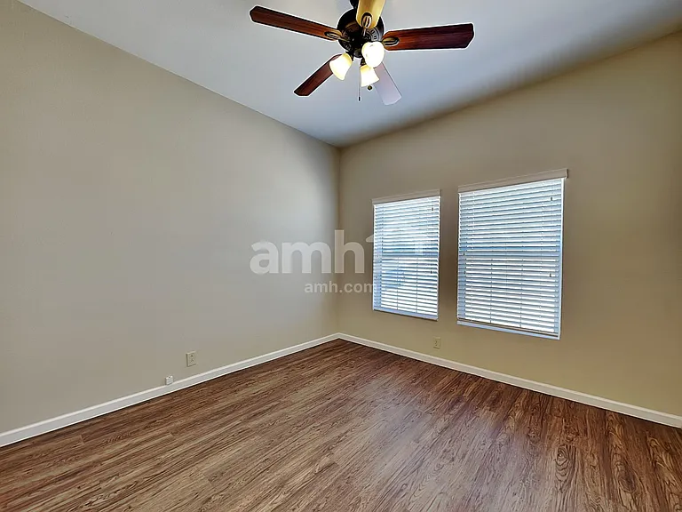 10235 W Missouri Ave — Photo 19