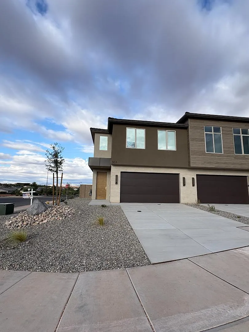 953 N Manen St - 953 N Manen Street — Photo 1