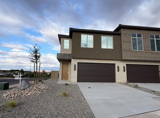 953 N Manen St, Washington, UT 84780