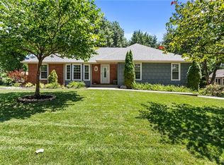 6521 NW Fairway Dr, Kansas City, MO 64152