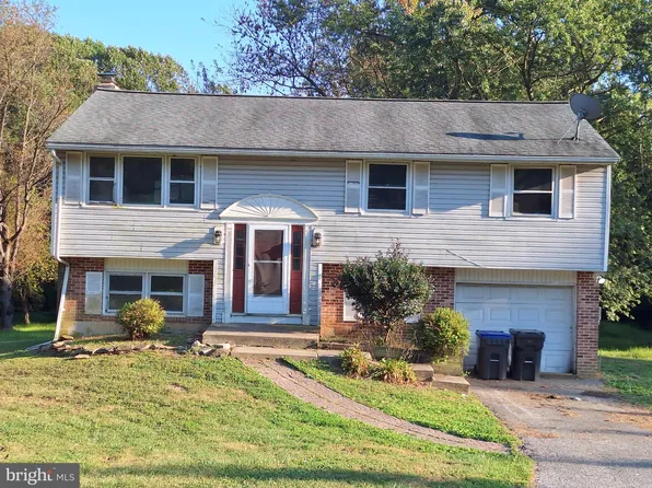 11 Prince Edward Dr, Coatesville, PA 19320