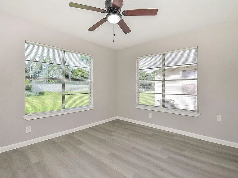 6010 Collingsworth St #2 — Photo 15