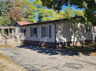 2009 Shirewood Dr, Shelby Township, MI 48317